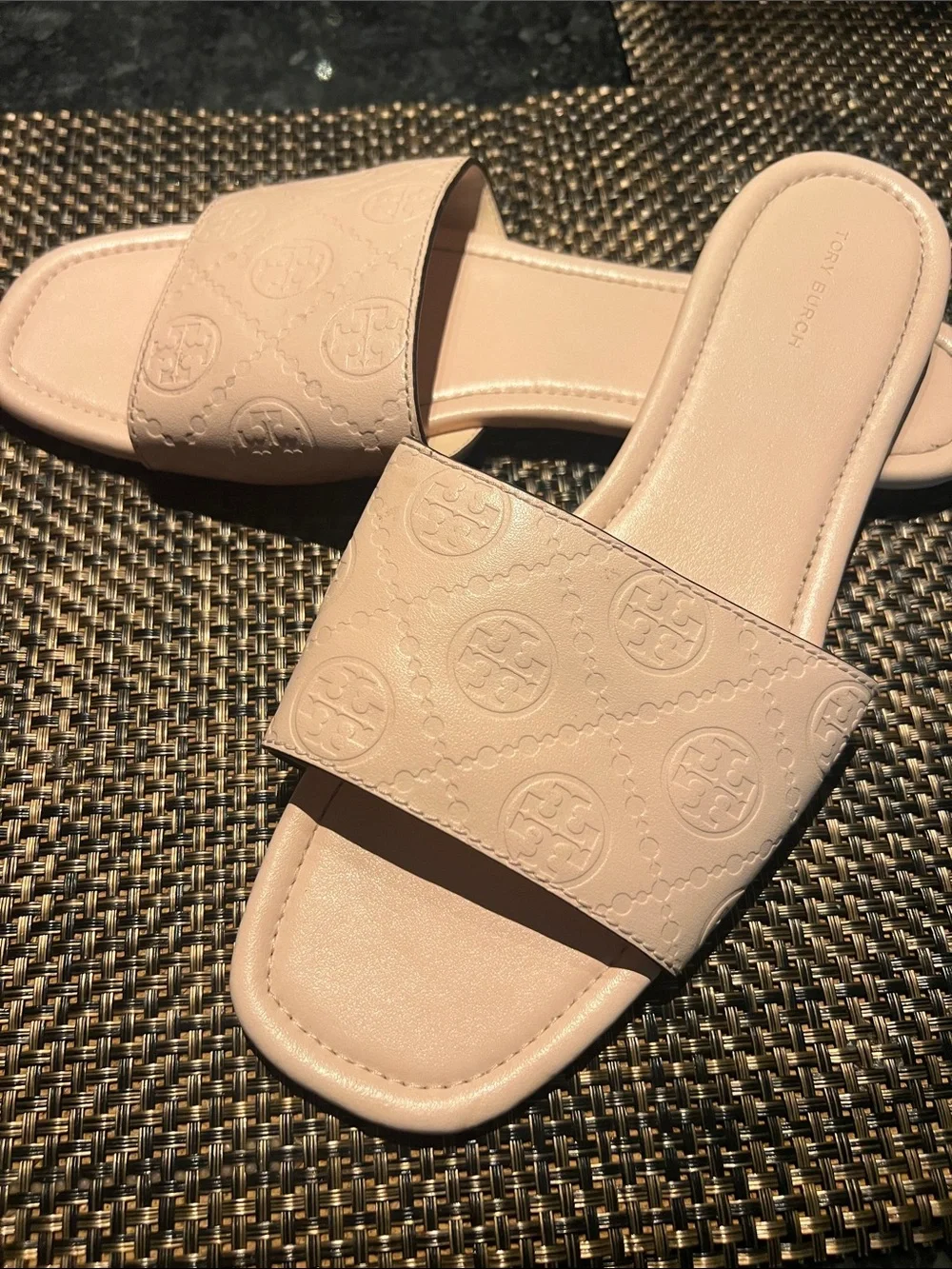 Tory Burch pattern features
